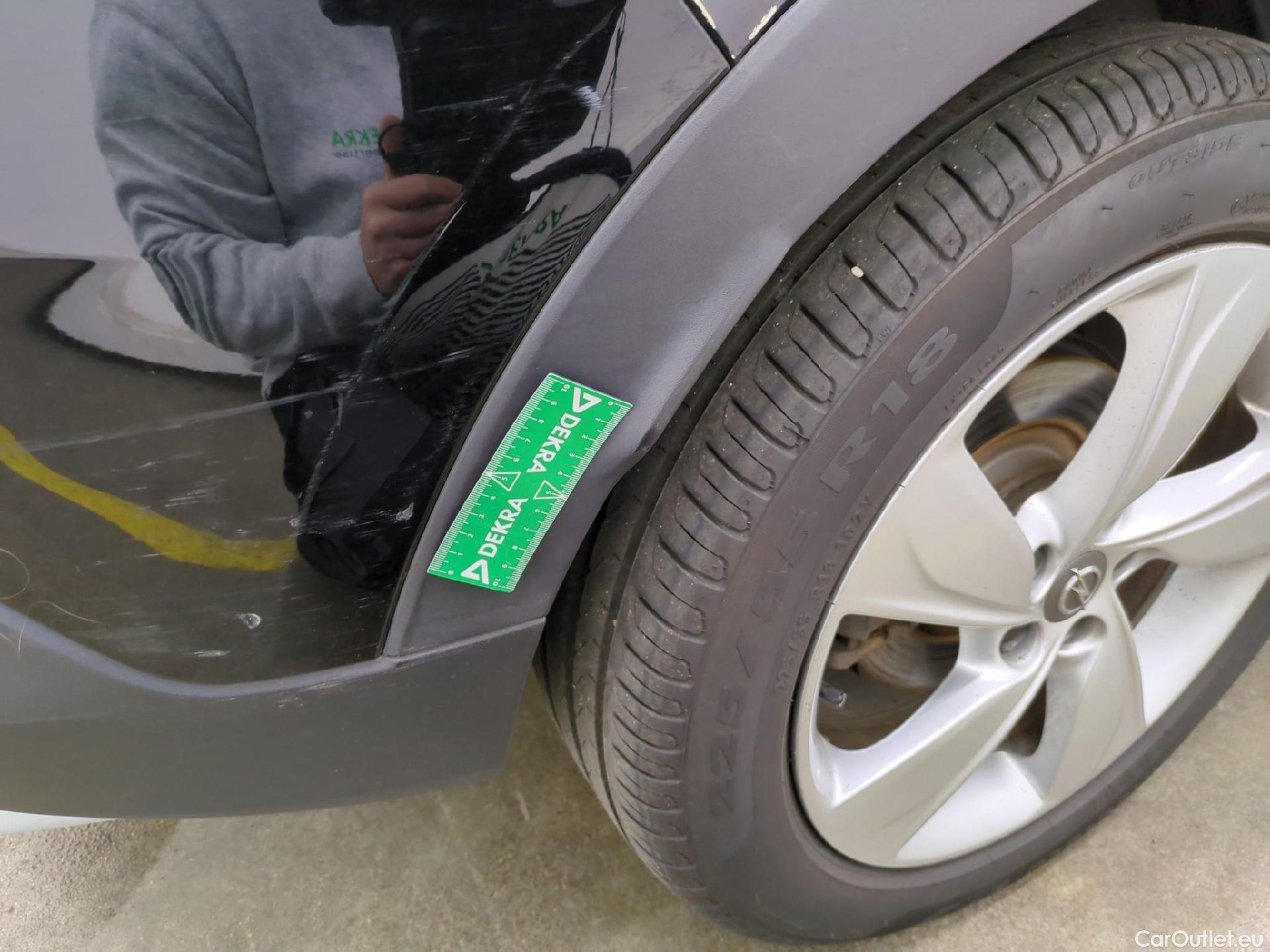  Opel   Grandland X OPEL / 2017 / 5P / SUV 1.6 HYBRID4 300 ELEGANCE BUSINESAUTO 4x4 #27