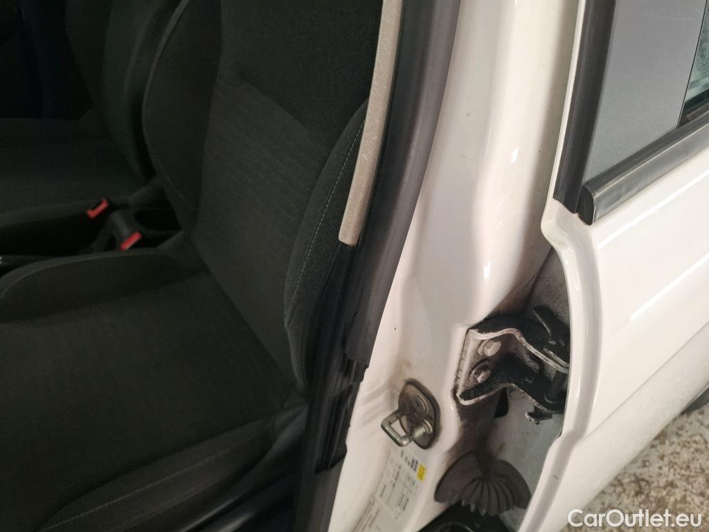  Citroen  C3  Societe Confort 1.6 BlueHDI 75CV BVM5 E6 #23