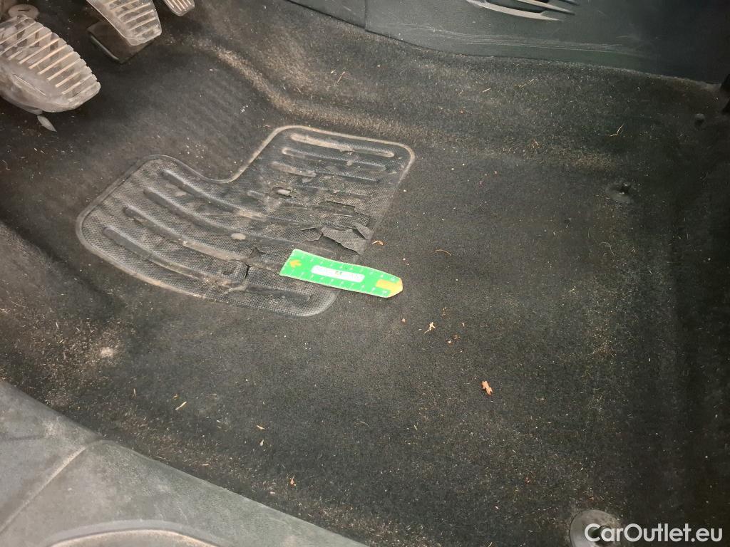  Citroen  C3  Societe Confort 1.6 BlueHDI 75CV BVM5 E6 #31