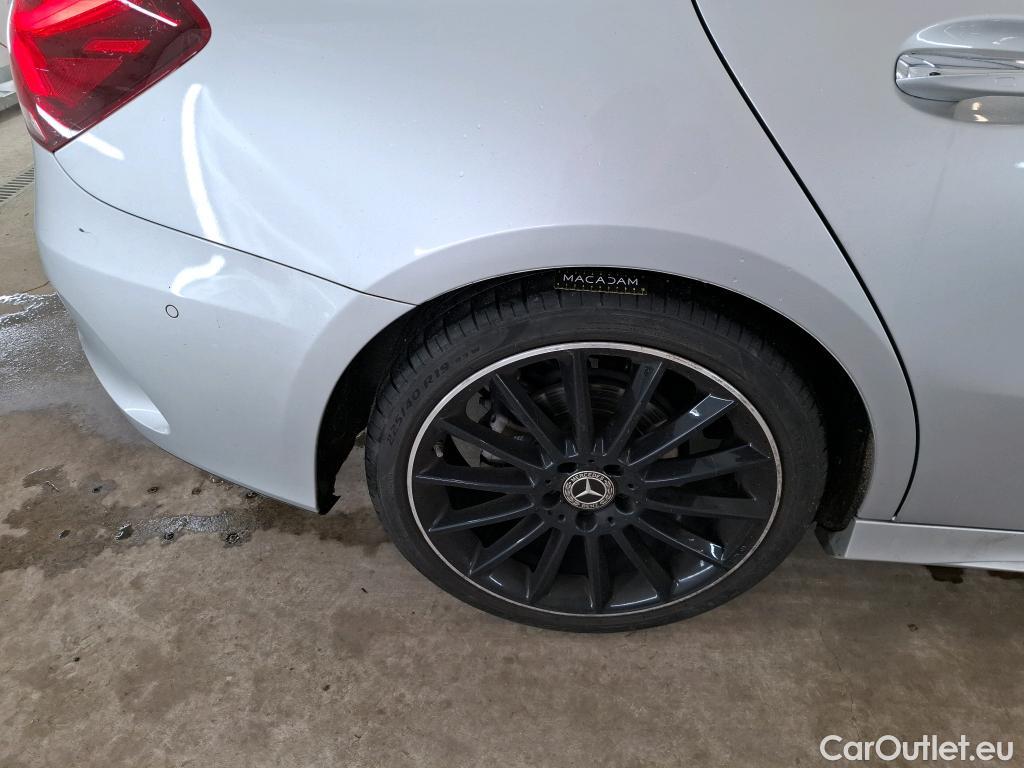  Mercedes  A-Klasse MERCEDES-BENZ Classe A Berline / 2018 / 4P / Berline A 200 d AMG Line 8G-DCT #24