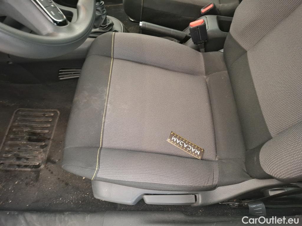  Citroen  C3  Feel Business 1.5 BlueHDI 100CV BVM6 E6d #42