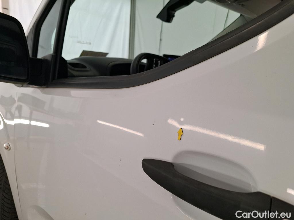  Citroen  Berlingo CITROEN  Van / 2018 / 4P / Fourgonnette M 1000kg BlueHDi 130 S&S EAT8 Club #16