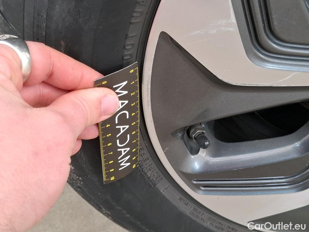  Hyundai  Konna Kona Business Hybrid 2WD 1.6 GDI 140CV BVA6 E6dT #33