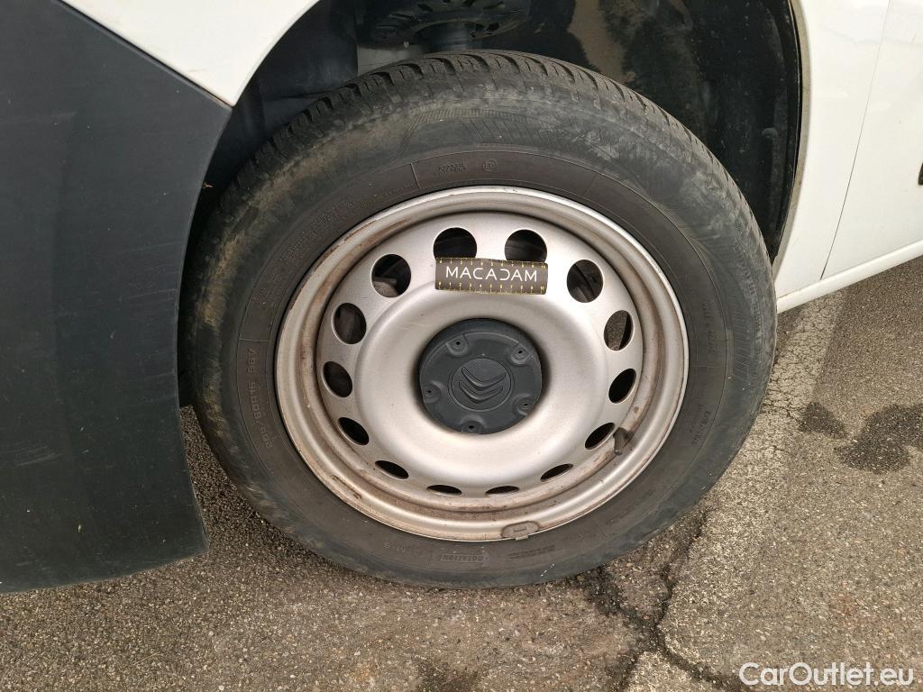  Citroen  Berlingo CITROEN  Van / 2018 / 4P / Fourgonnette M 1000kg BlueHDi 130 S&S EAT8 Club #30