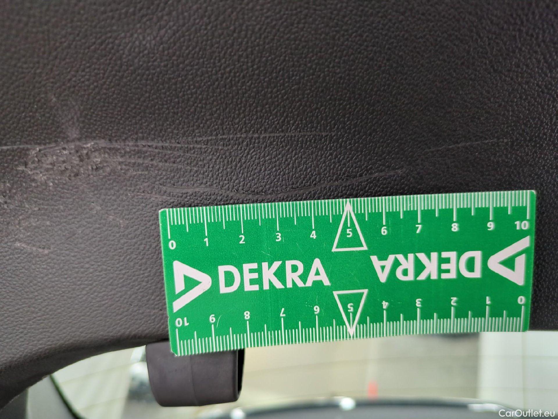  Opel   Grandland X OPEL / 2017 / 5P / SUV 1.6 HYBRID4 300 ELEGANCE BUSINESAUTO 4x4 #7