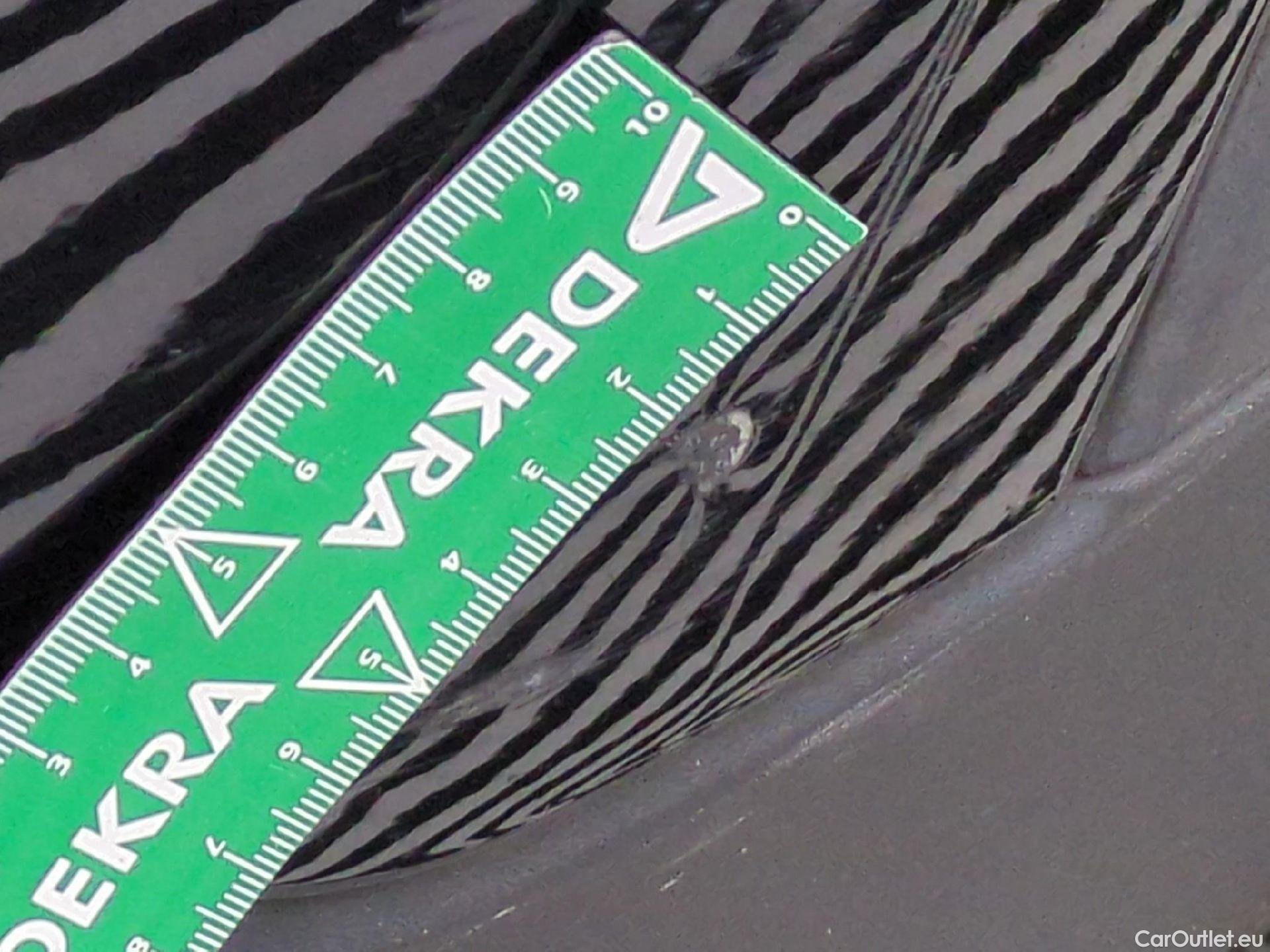  Opel   Grandland X OPEL / 2017 / 5P / SUV 1.6 HYBRID4 300 ELEGANCE BUSINESAUTO 4x4 #38