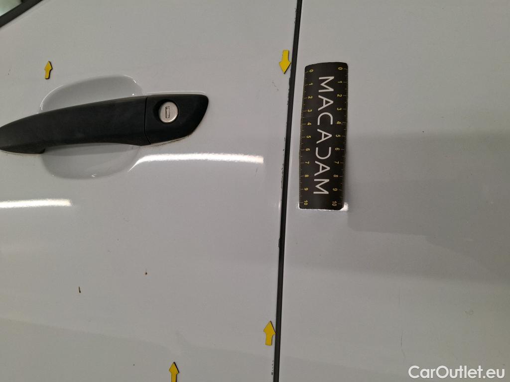  Citroen  Berlingo CITROEN  Van / 2018 / 4P / Fourgonnette M 1000kg BlueHDi 130 S&S EAT8 Club #14