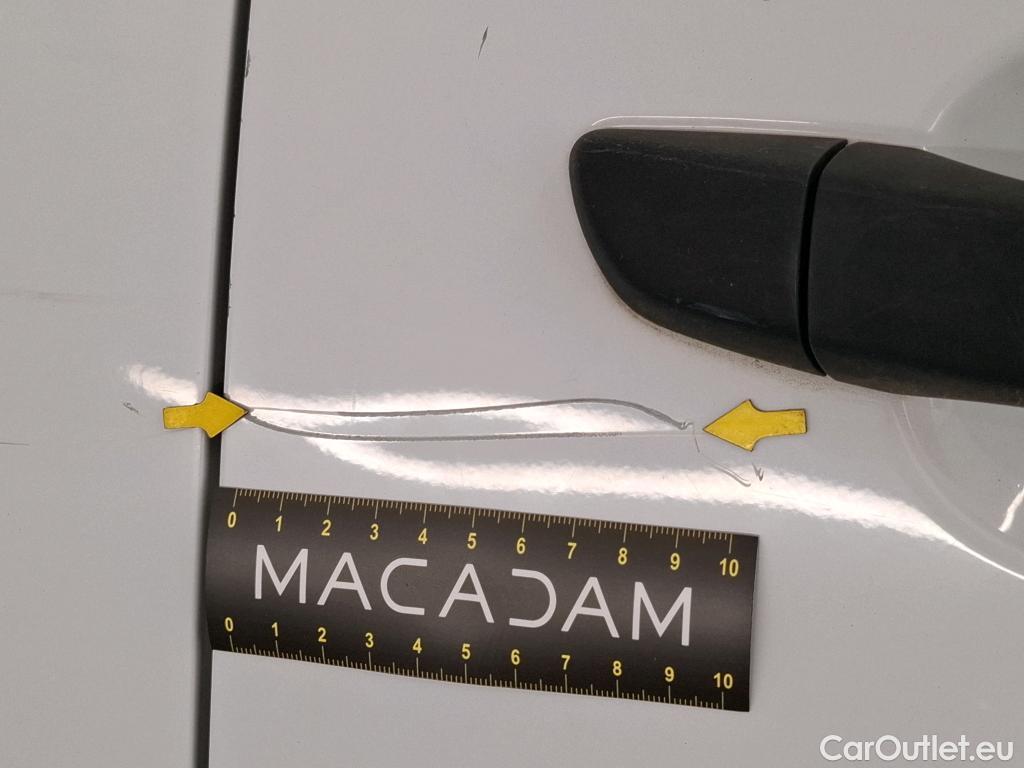  Citroen  Berlingo CITROEN  Van / 2018 / 4P / Fourgonnette M 1000kg BlueHDi 130 S&S EAT8 Club #27