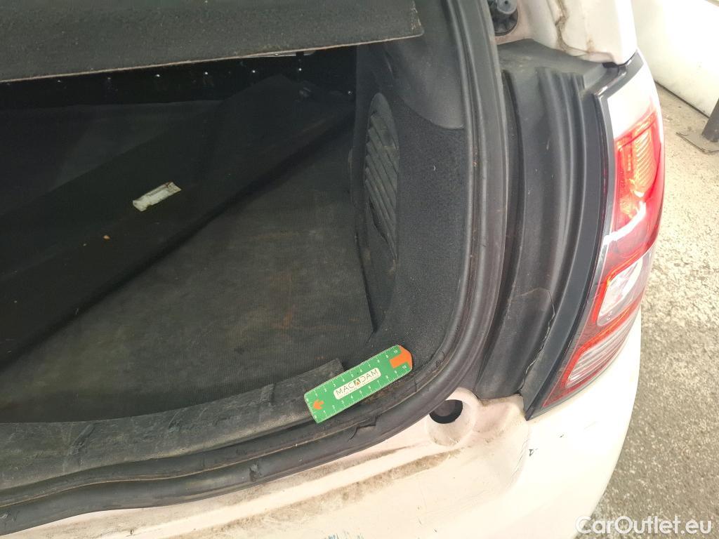  Citroen  C3  Societe Confort 1.6 BlueHDI 75CV BVM5 E6 #25