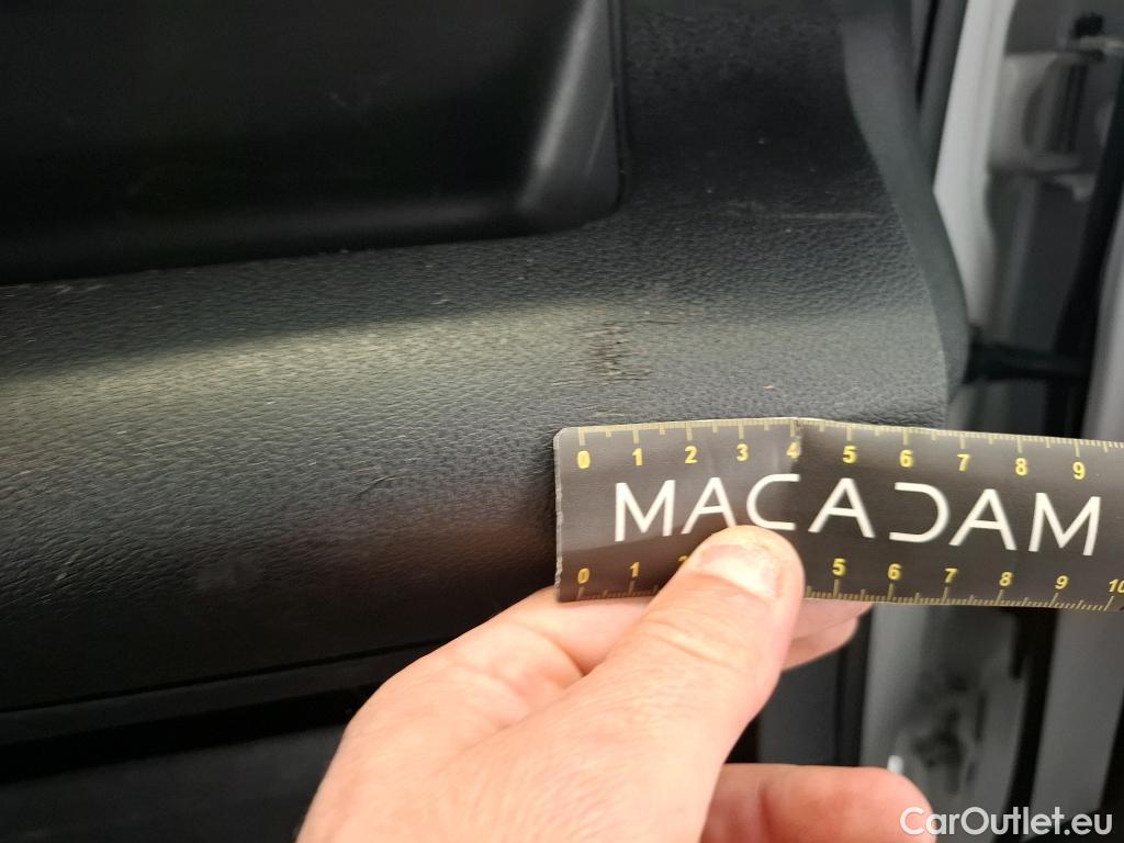  Citroen  Berlingo CITROEN  Van / 2018 / 4P / Fourgonnette M 1000kg BlueHDi 130 S&S EAT8 Club #45