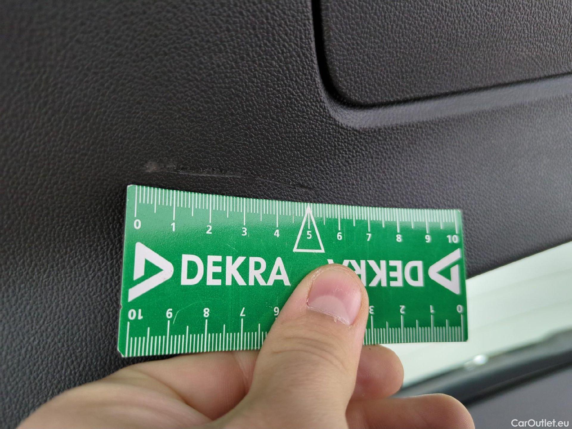  Opel   Grandland X OPEL / 2017 / 5P / SUV 1.6 HYBRID4 300 ELEGANCE BUSINESAUTO 4x4 #10