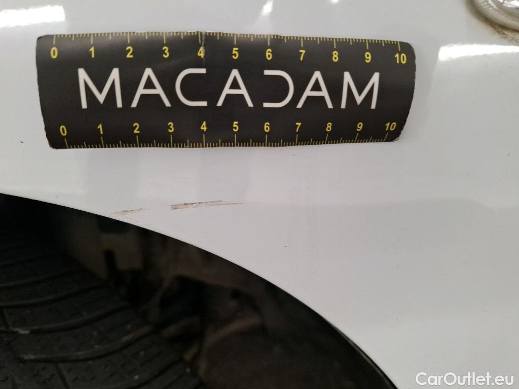  Citroen  Berlingo CITROEN  Van / 2018 / 4P / Fourgonnette M 1000kg BlueHDi 130 S&S EAT8 Club #60