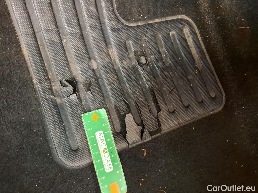  Citroen  C3  Societe Confort 1.6 BlueHDI 75CV BVM5 E6 #32