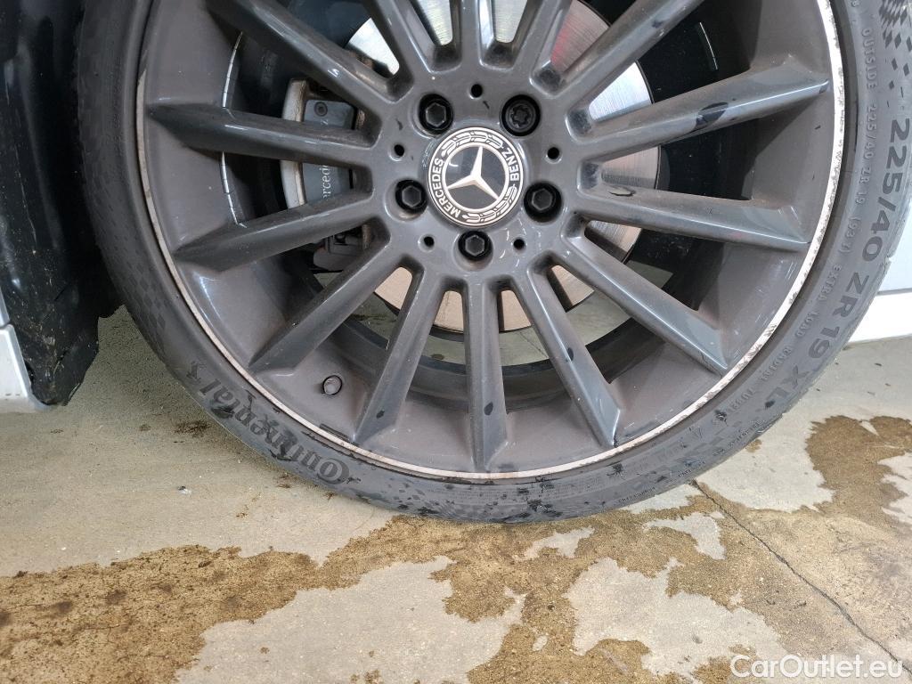  Mercedes  A-Klasse MERCEDES-BENZ Classe A Berline / 2018 / 4P / Berline A 200 d AMG Line 8G-DCT #41