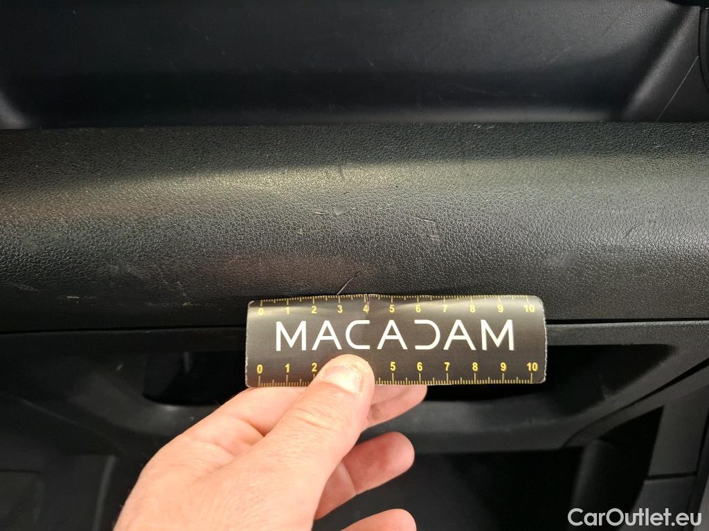  Citroen  Berlingo CITROEN  Van / 2018 / 4P / Fourgonnette M 1000kg BlueHDi 130 S&S EAT8 Club #46