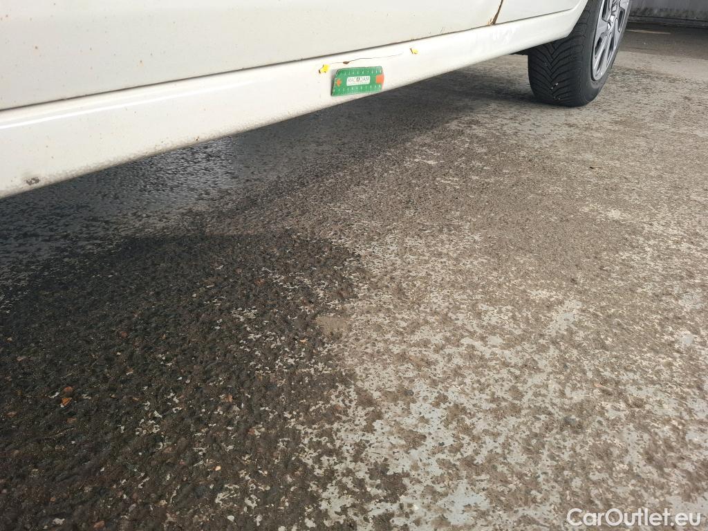  Citroen  C3  Societe Confort 1.6 BlueHDI 75CV BVM5 E6 #36