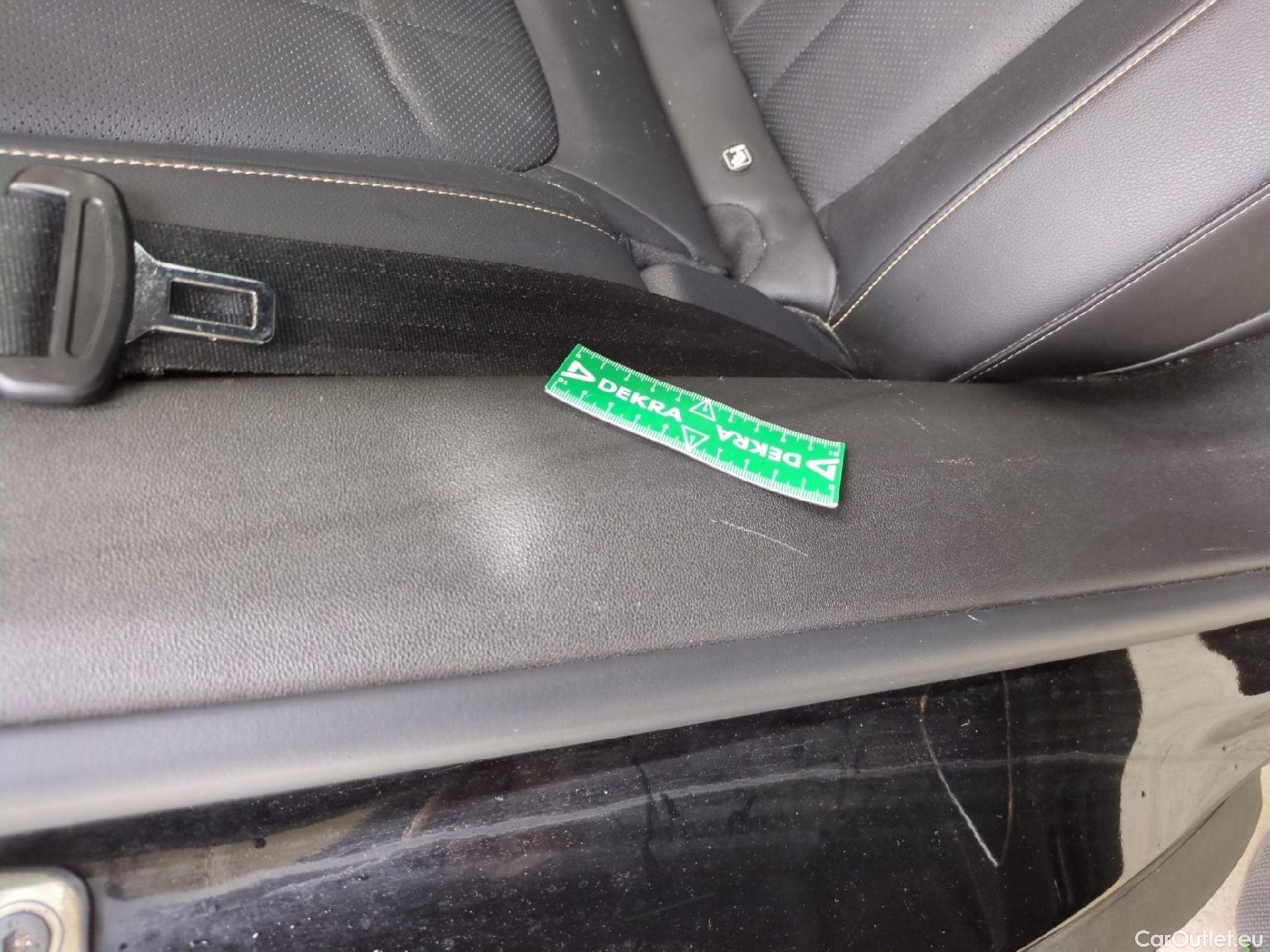  Opel   Grandland X OPEL / 2017 / 5P / SUV 1.6 HYBRID4 300 ELEGANCE BUSINESAUTO 4x4 #32