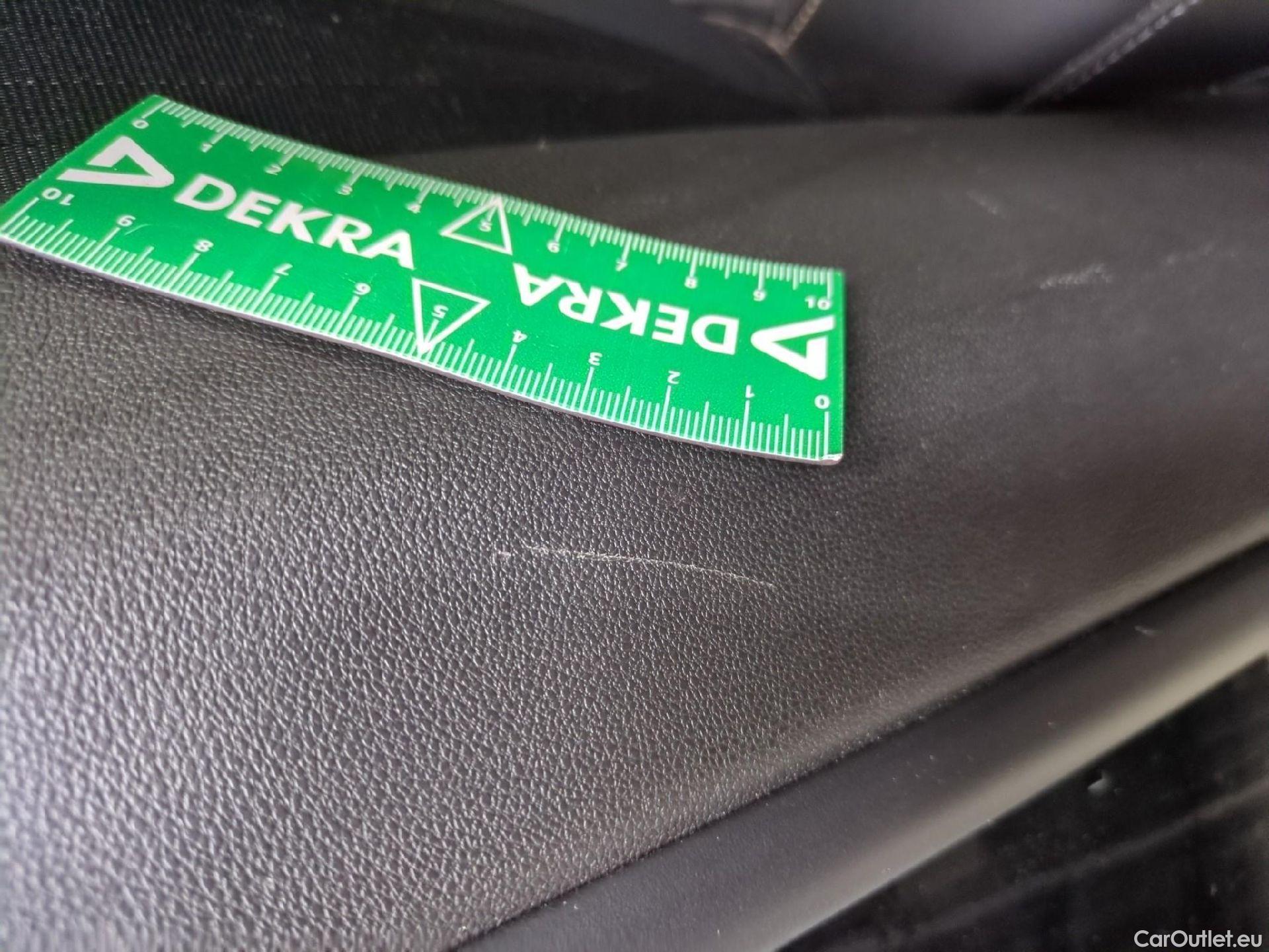  Opel   Grandland X OPEL / 2017 / 5P / SUV 1.6 HYBRID4 300 ELEGANCE BUSINESAUTO 4x4 #31