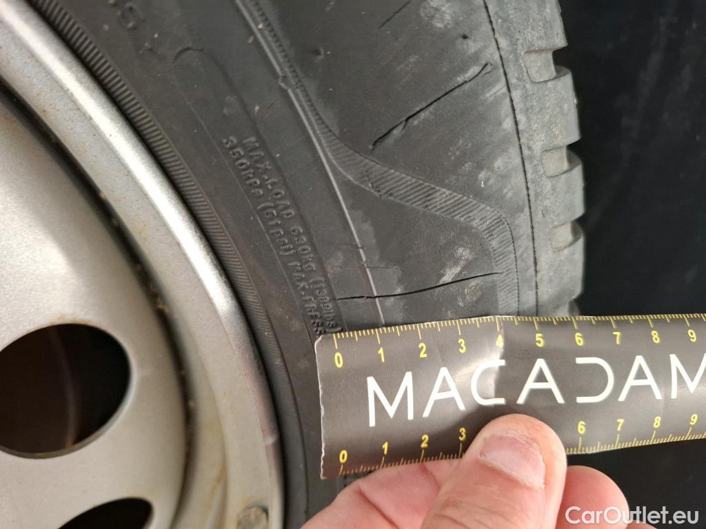  Citroen  Berlingo CITROEN  Van / 2018 / 4P / Fourgonnette M 1000kg BlueHDi 130 S&S EAT8 Club #37