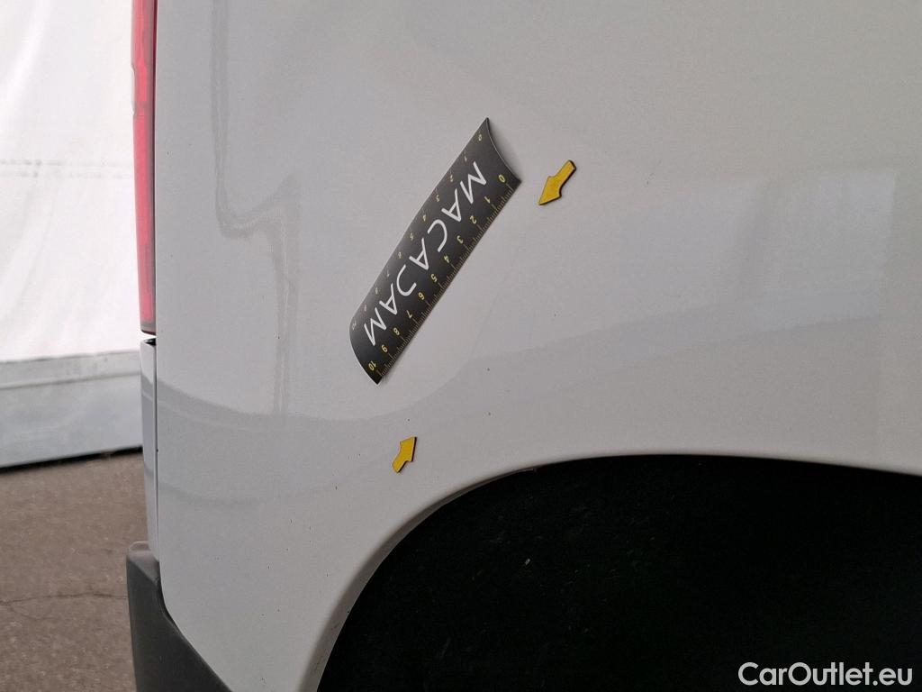  Citroen  Berlingo CITROEN  Van / 2018 / 4P / Fourgonnette M 1000kg BlueHDi 130 S&S EAT8 Club #10