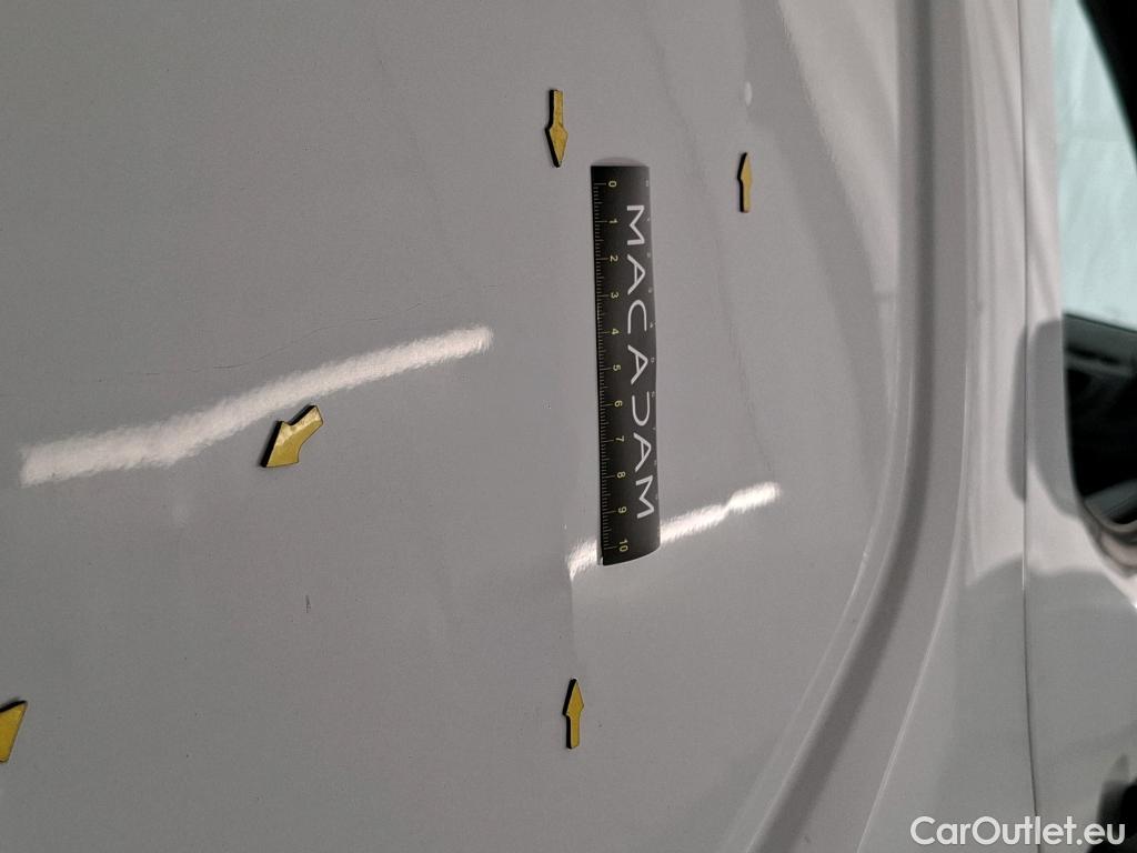  Citroen  Berlingo CITROEN  Van / 2018 / 4P / Fourgonnette M 1000kg BlueHDi 130 S&S EAT8 Club #19