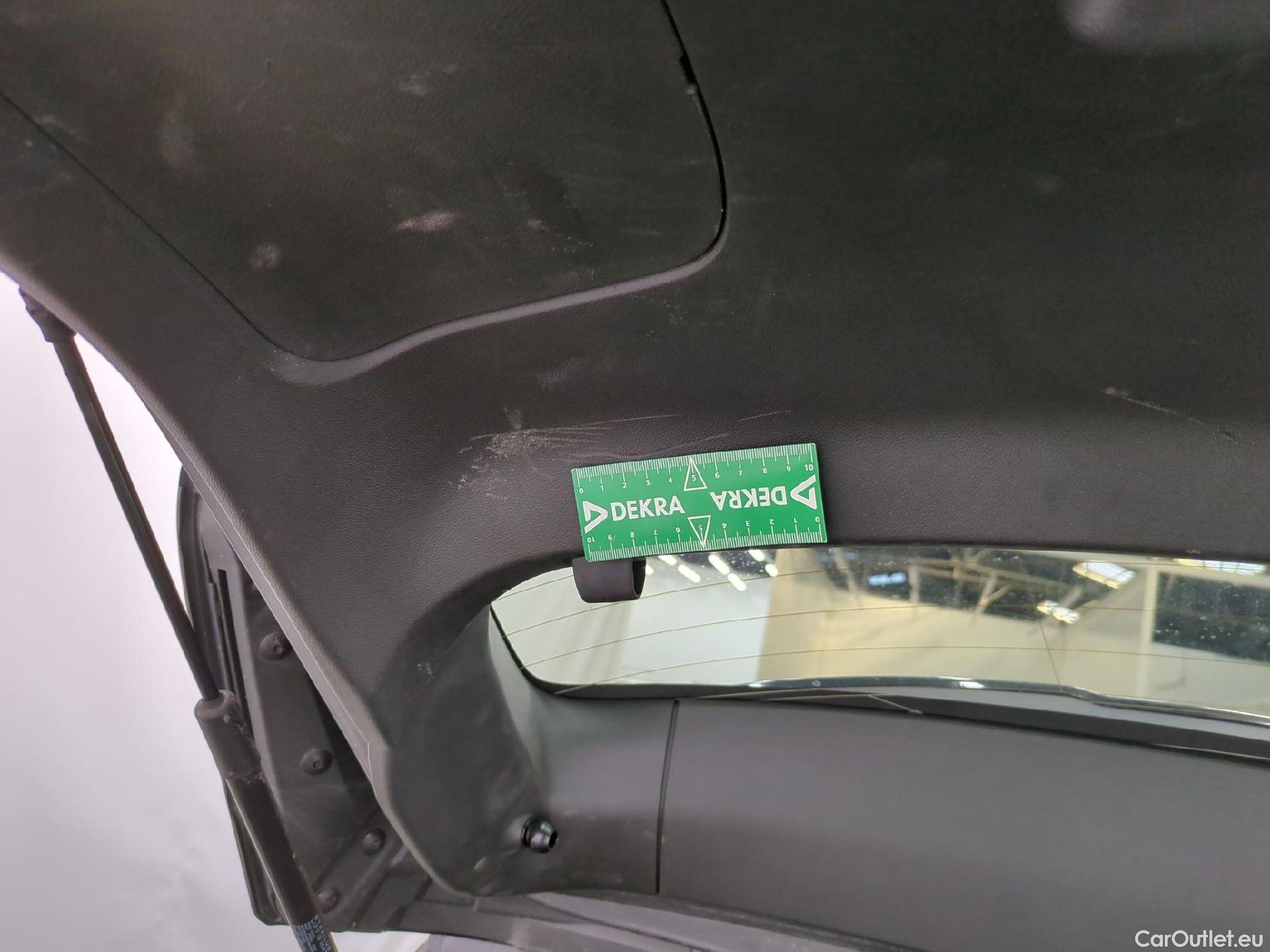  Opel   Grandland X OPEL / 2017 / 5P / SUV 1.6 HYBRID4 300 ELEGANCE BUSINESAUTO 4x4 #9