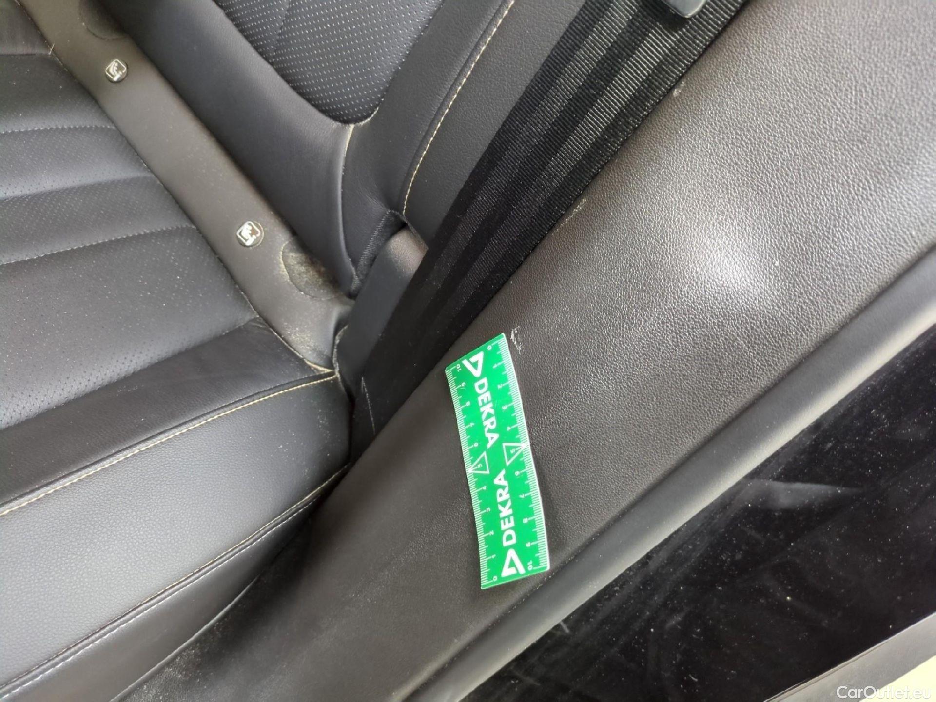  Opel   Grandland X OPEL / 2017 / 5P / SUV 1.6 HYBRID4 300 ELEGANCE BUSINESAUTO 4x4 #4