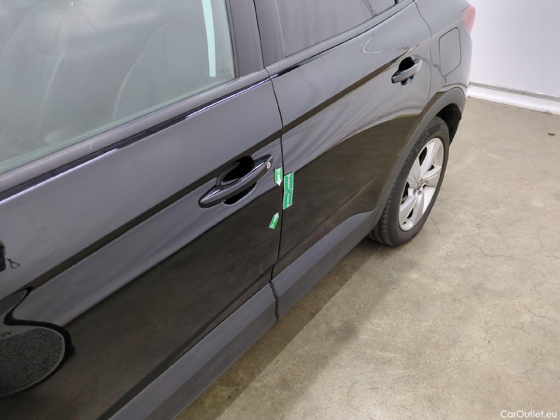  Opel   Grandland X OPEL / 2017 / 5P / SUV 1.6 HYBRID4 300 ELEGANCE BUSINESAUTO 4x4 #36