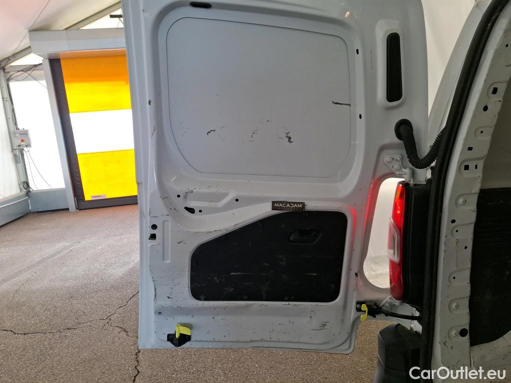  Citroen  Berlingo CITROEN  Van / 2018 / 4P / Fourgonnette M 1000kg BlueHDi 130 S&S EAT8 Club #42