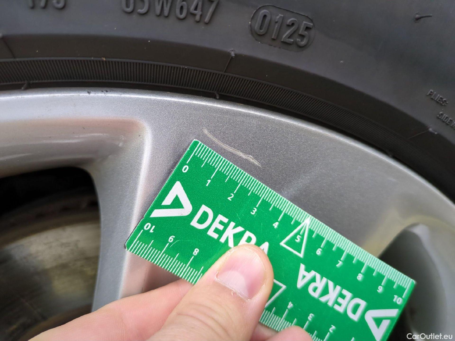  Opel   Grandland X OPEL / 2017 / 5P / SUV 1.6 HYBRID4 300 ELEGANCE BUSINESAUTO 4x4 #12