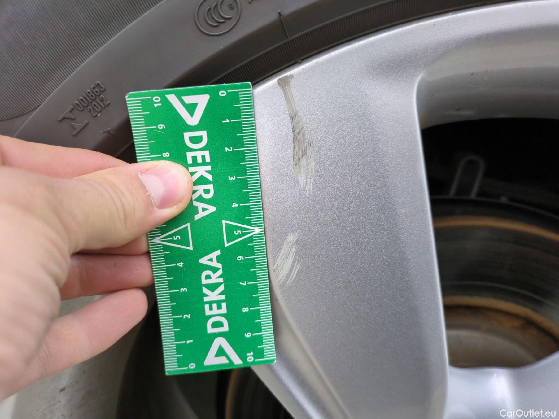  Opel   Grandland X OPEL / 2017 / 5P / SUV 1.6 HYBRID4 300 ELEGANCE BUSINESAUTO 4x4 #19