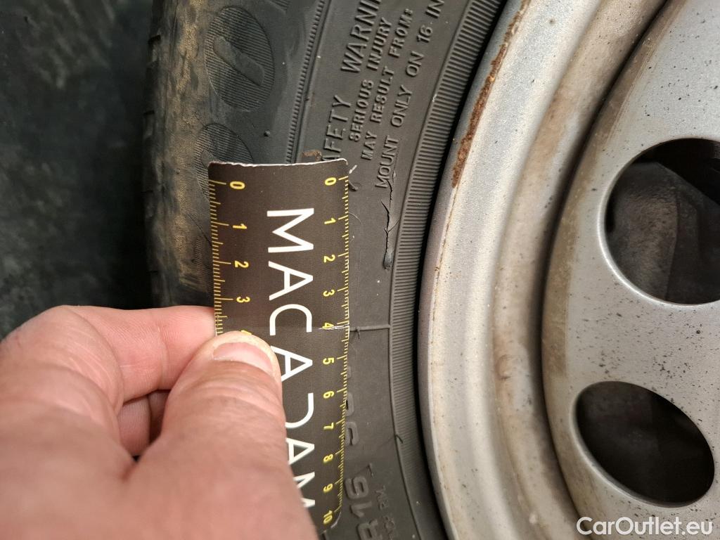  Citroen  Berlingo CITROEN  Van / 2018 / 4P / Fourgonnette M 1000kg BlueHDi 130 S&S EAT8 Club #34