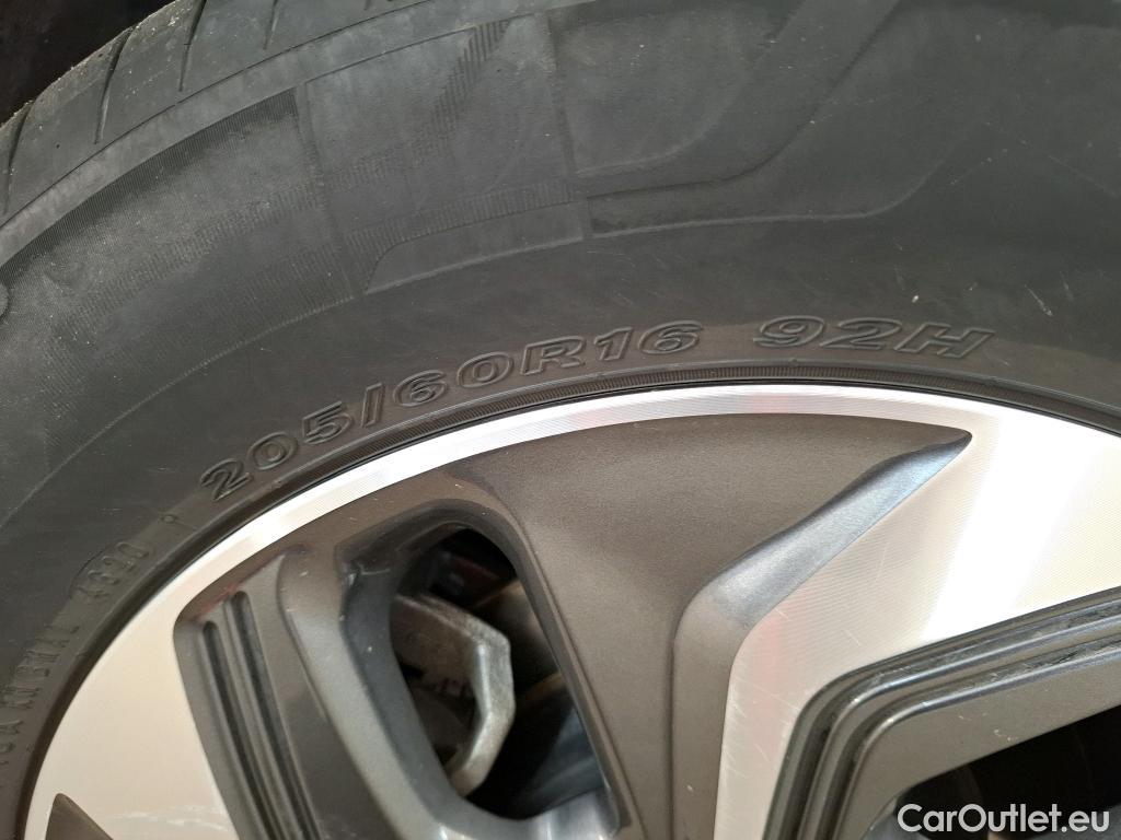  Hyundai  Konna Kona Business Hybrid 2WD 1.6 GDI 140CV BVA6 E6dT #25