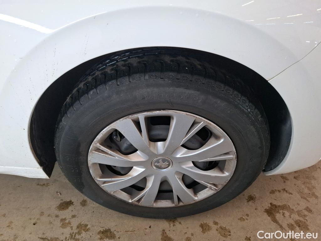  Peugeot  208  Affaire Premium 1.5 HDi 100CV BVM5 E6dT #30