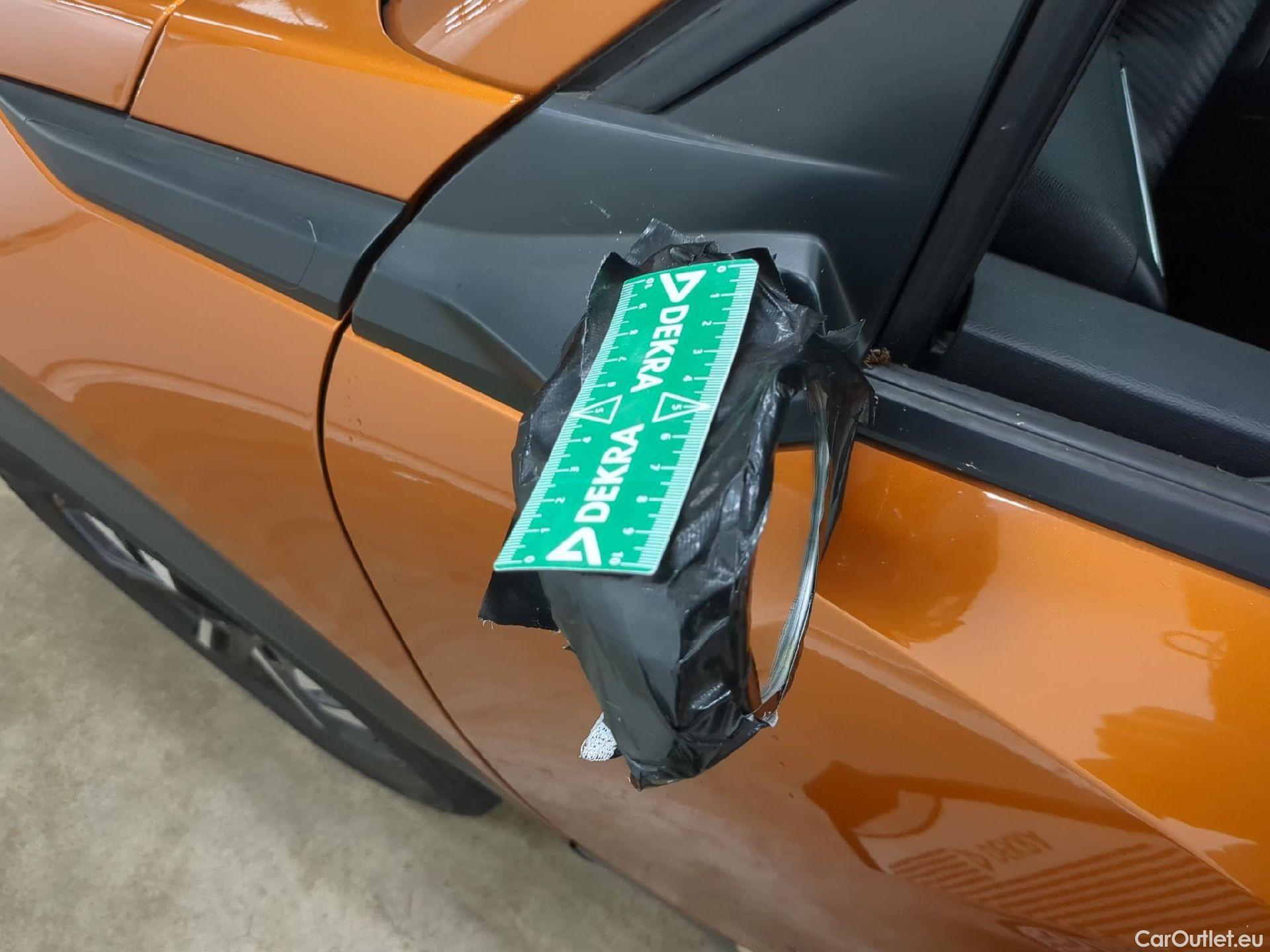  Peugeot  2008  Allure Pack 1.5 HDi 110CV BVM6 E6d #16