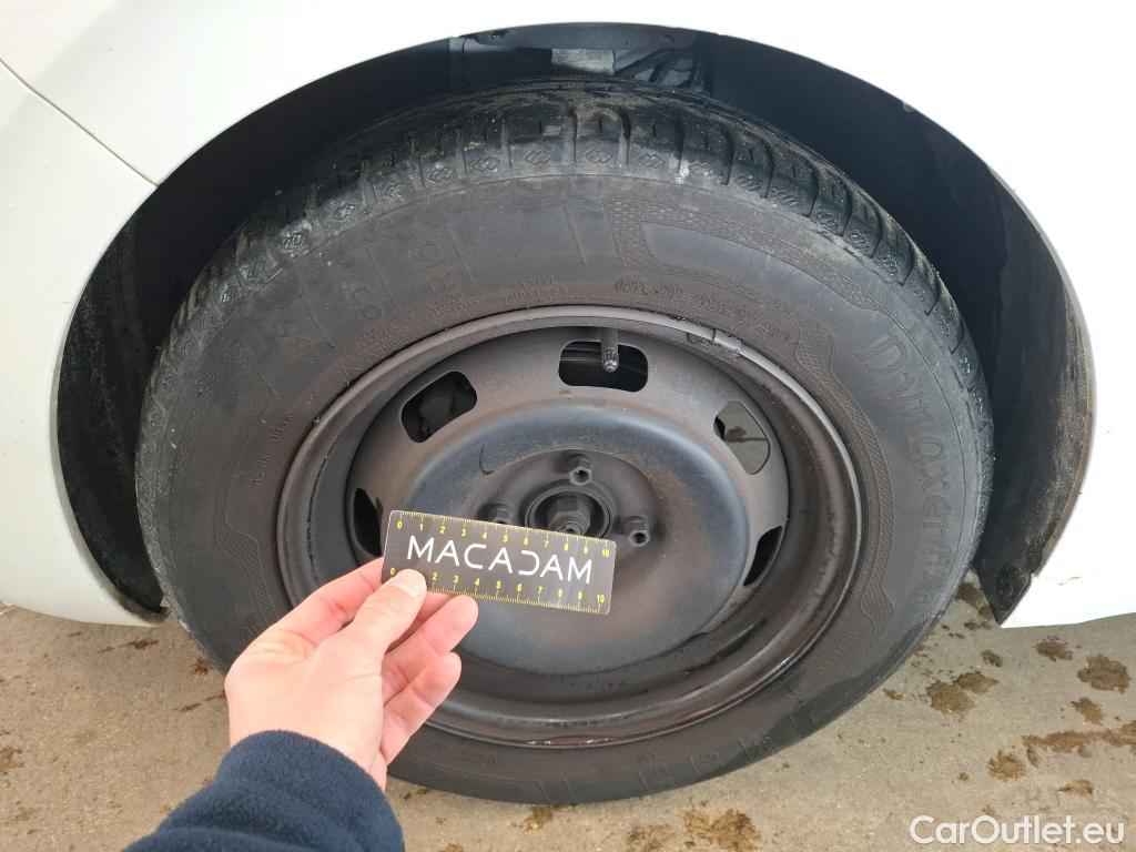  Peugeot  208  Affaire Premium 1.5 HDi 100CV BVM5 E6dT #44