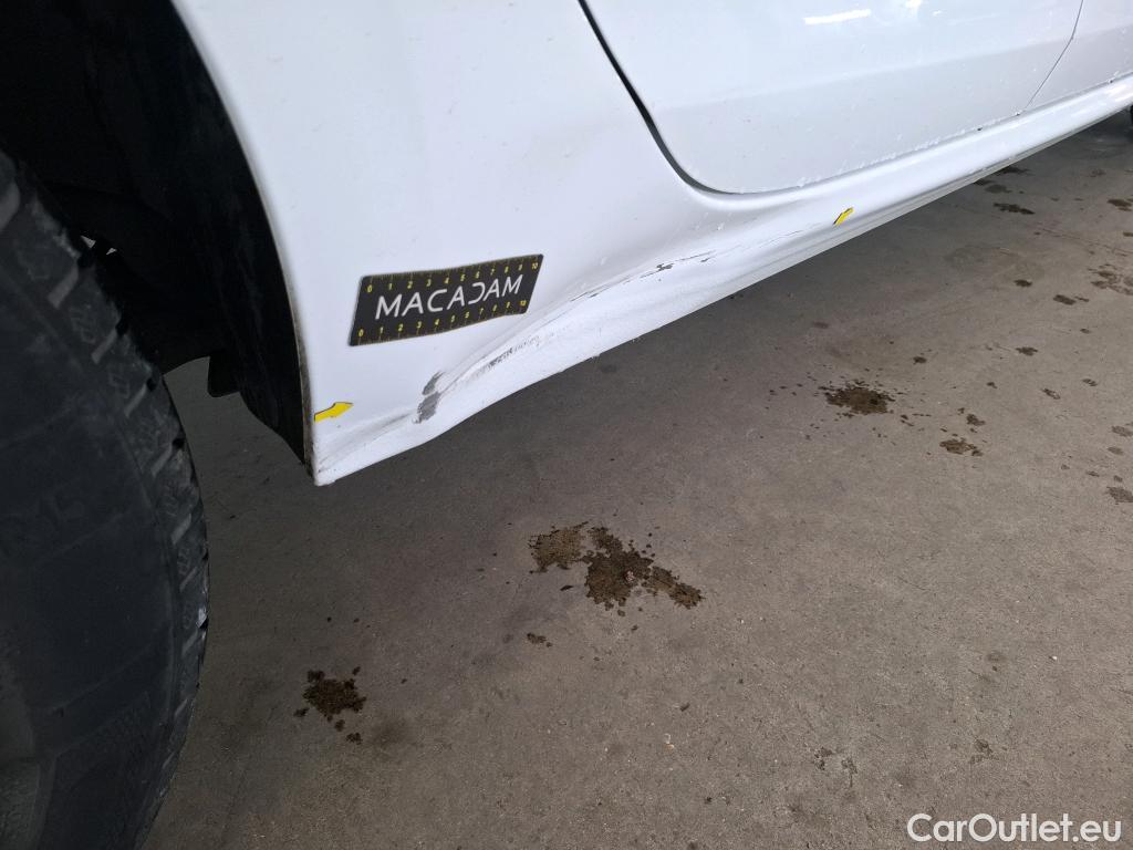  Peugeot  208  Affaire Premium 1.5 HDi 100CV BVM5 E6dT #21