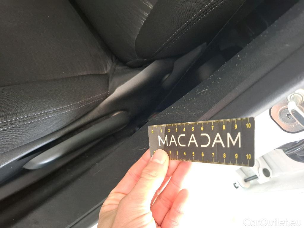  Peugeot  208  Affaire Premium 1.5 HDi 100CV BVM5 E6dT #35