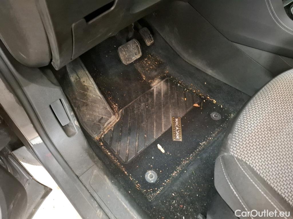  Opel   Grandland X Grandland X Business Edition 1.2 Turbo 130CV BVA8 E6d #19