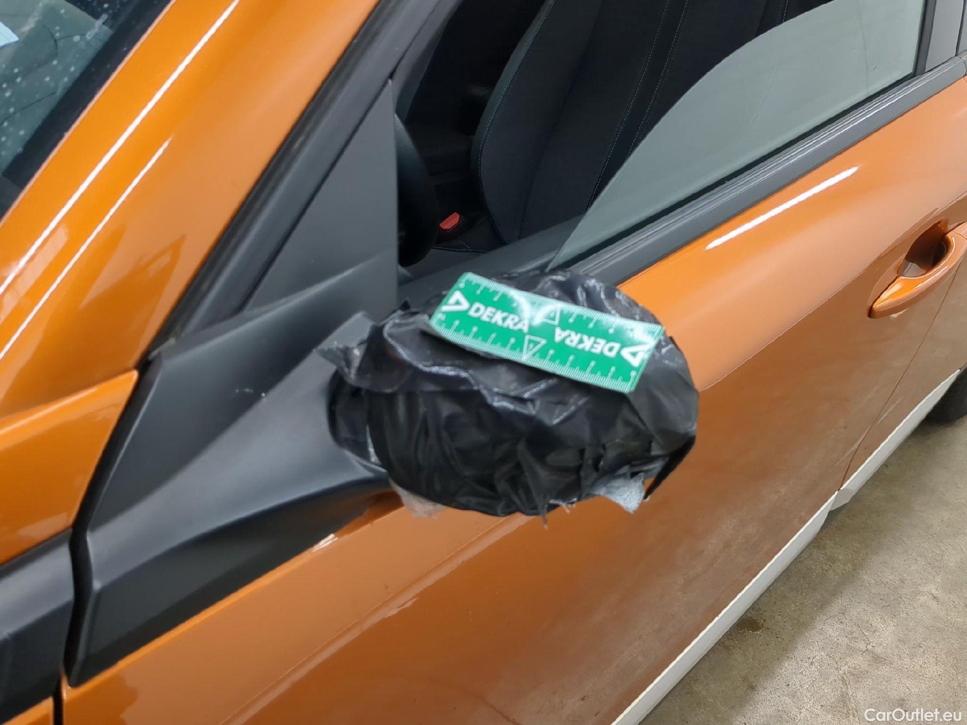  Peugeot  2008  Allure Pack 1.5 HDi 110CV BVM6 E6d #13