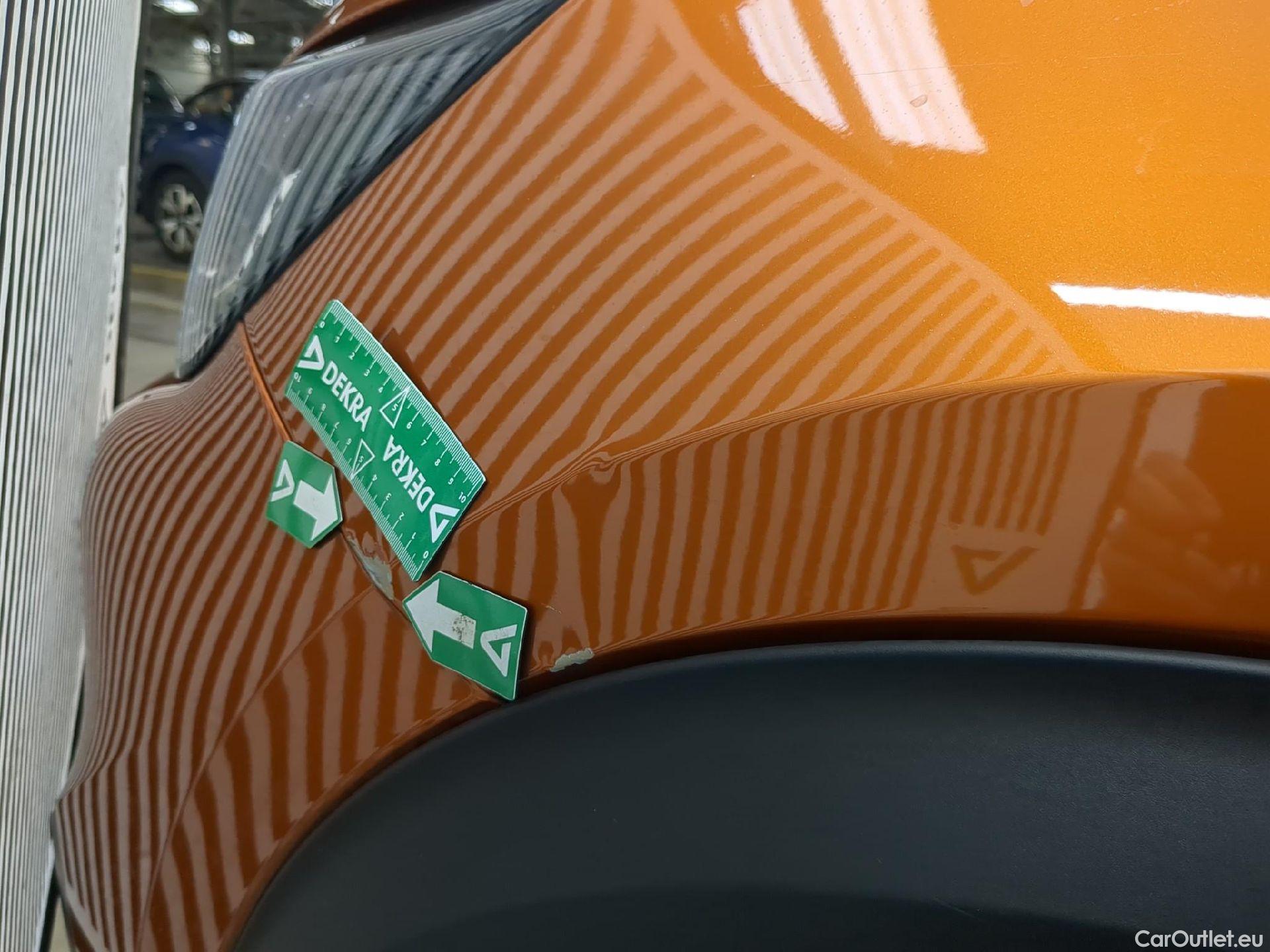  Peugeot  2008  Allure Pack 1.5 HDi 110CV BVM6 E6d #20