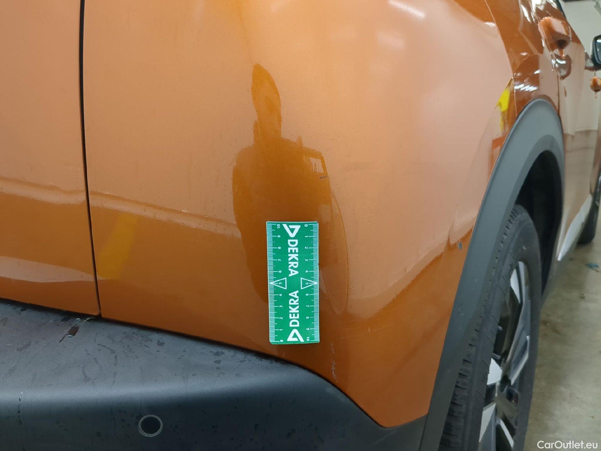  Peugeot  2008  Allure Pack 1.5 HDi 110CV BVM6 E6d #26