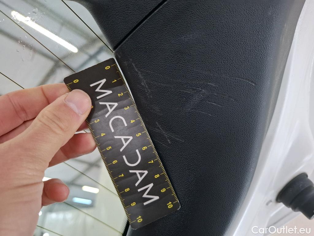  Peugeot  208  Affaire Premium 1.5 HDi 100CV BVM5 E6dT #40