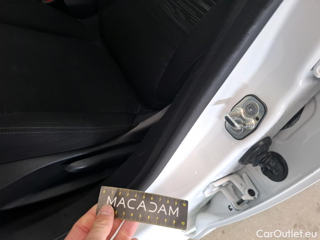  Peugeot  208  Affaire Premium 1.5 HDi 100CV BVM5 E6dT #34