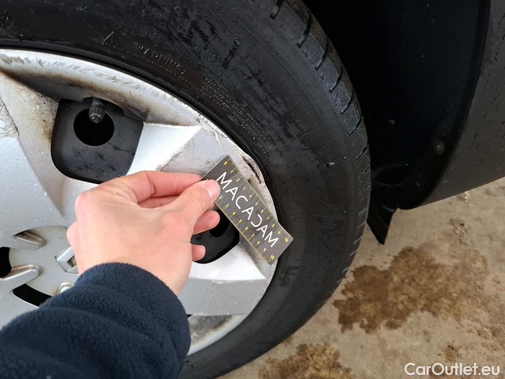  Renault  Kangoo  II Express Maxi Extra (Série Spéciale) 1.5 dCi 95CV BVM6 E6dT #71