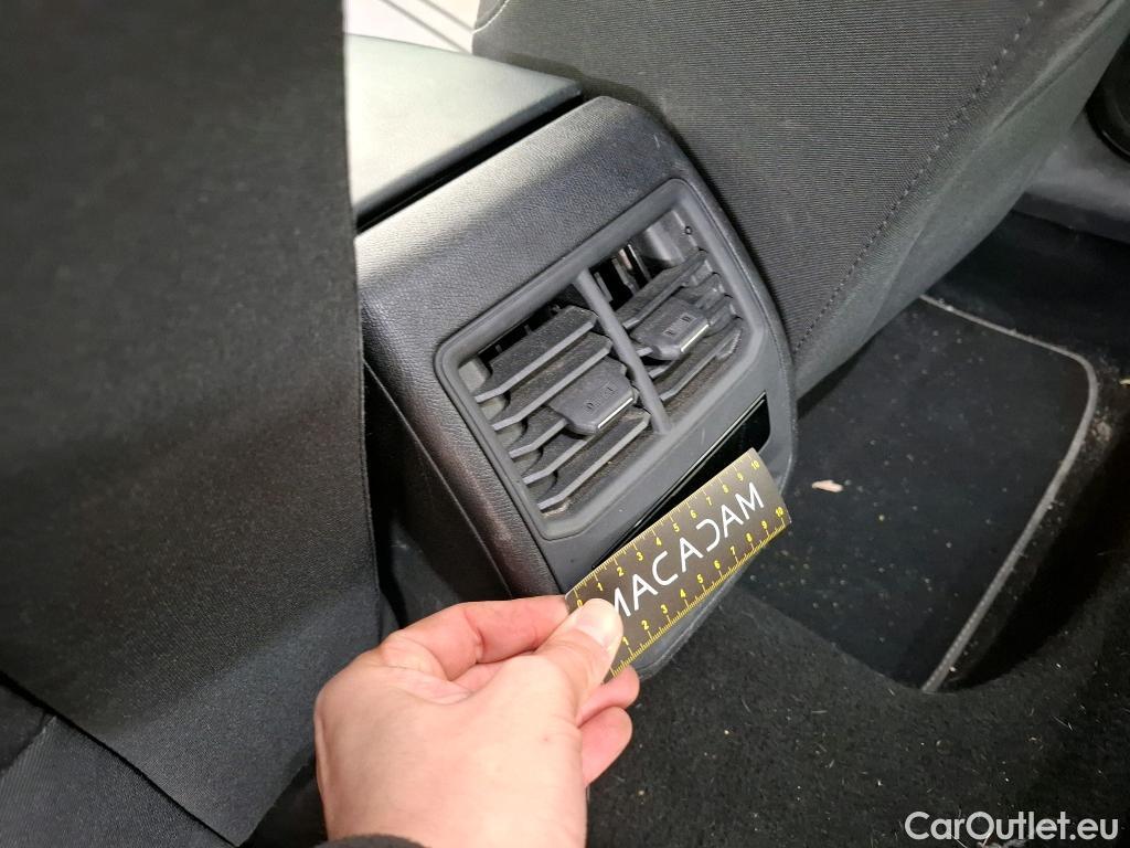  Seat  Leon SEAT  Sportstourer / 2020 / 5P / Break 1.0 eTSI 110 DSG S&S Style Business #34