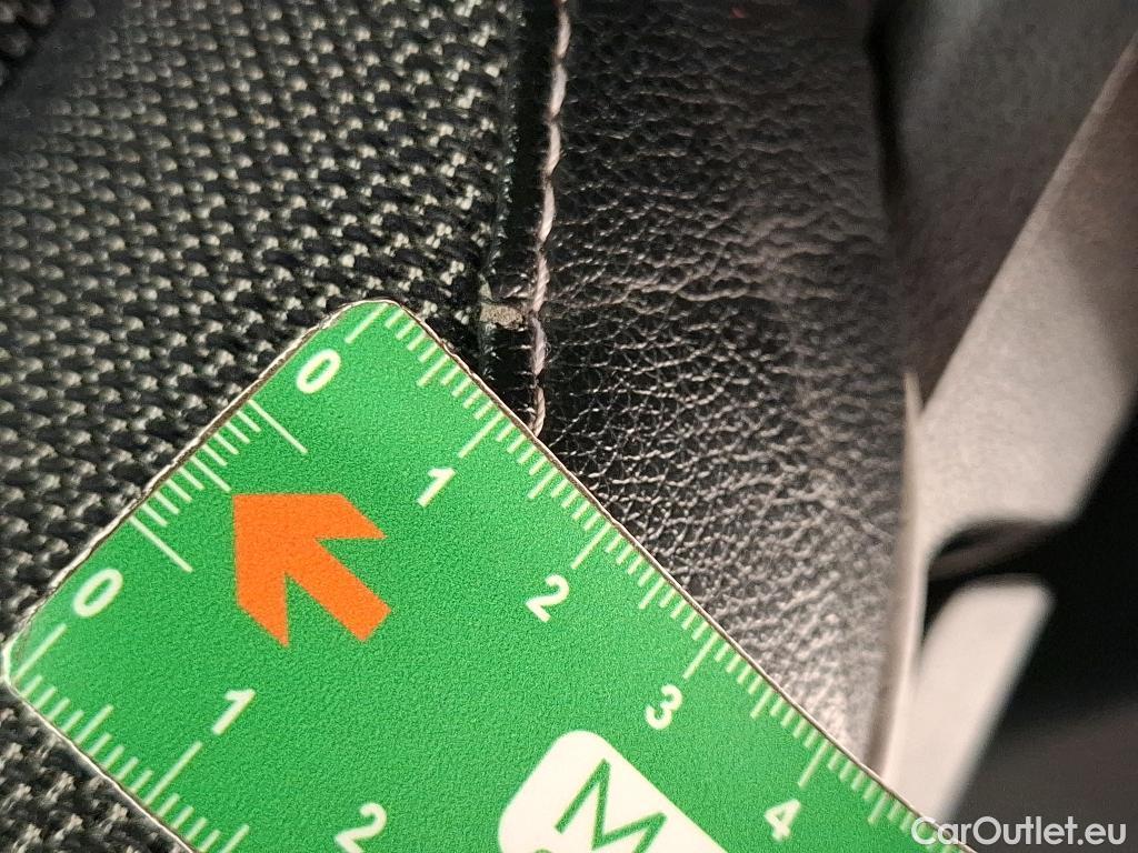  Renault  Captur  II Intens 1.5 dCi 115CV BVA7 E6dT #4