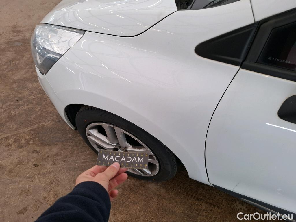  Renault  Clio  IV Grandtour Business 0.9 TCe 90CV BVM5 E6 #31