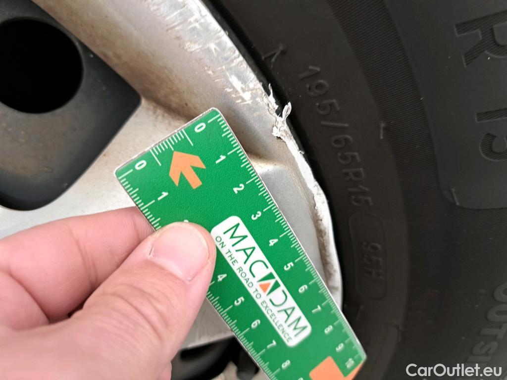  Renault  Kangoo  Express Maxi Extra (Série Spéciale) 1.5 dCi 90CV BVM5 E6 #61