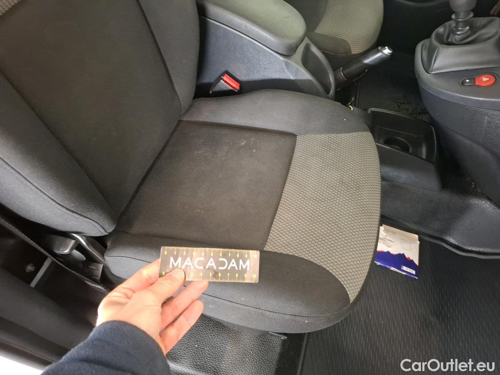  Renault  Kangoo  II Express Maxi Extra (Série Spéciale) 1.5 dCi 95CV BVM6 E6dT #72